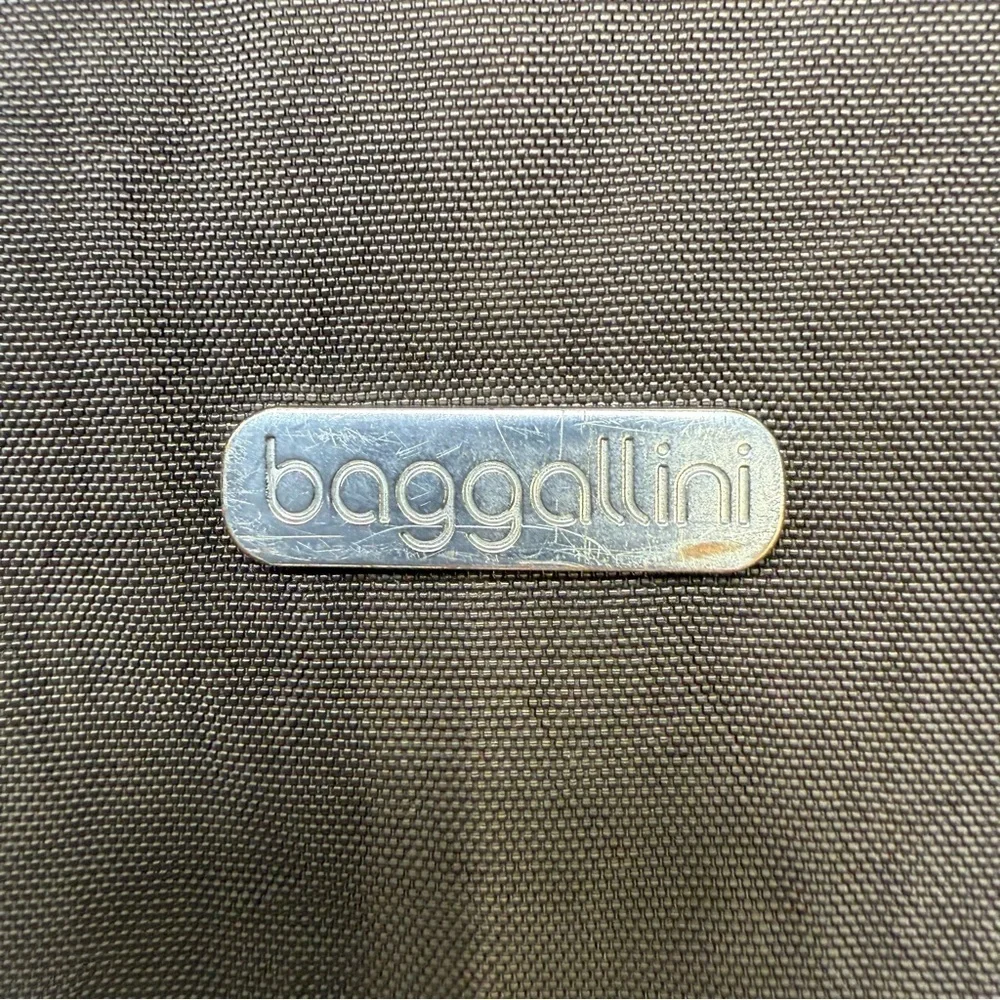 Baggalini Divide Brown Small Crossbody Purse Flap Magnetic Closure